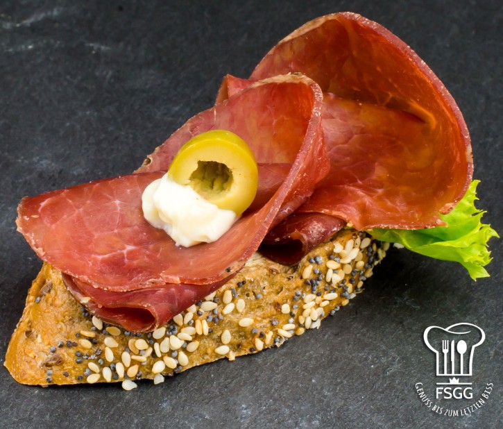 Canapé Bresaola Rustika